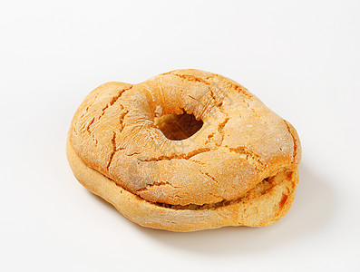 环形面包卷面包美食甜甜圈形烤箱小吃食物图片