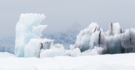 Jokulsarlon是冰岛东南部的一个大型冰川湖旅行冰山野生动物冰川风景国家荒野寂寞蓝色商业图片