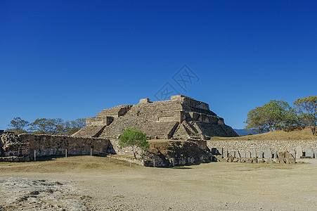 蒙特阿尔班     瓦哈卡Zapotec文明的废墟 M建筑学金字塔石头纪念碑旅游正方形历史地标寺庙宗教图片