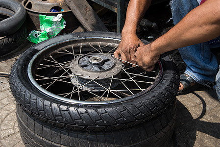 机动车轮胎管子金属车轮车辆工业黑色橡皮服务维修运输图片