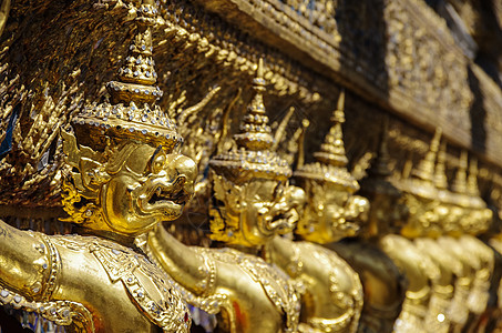 塔伊兰曼谷的黄金加鲁达图片