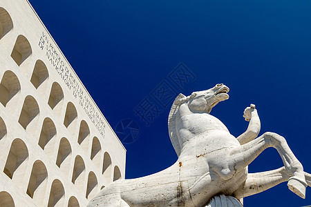 Eur 巨型二次曲线历史宫殿蓝色斗兽场艺术建筑二次元景点拱廊雕像图片