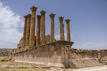 古罗马城市Gerasa的阿耳特弥斯寺文明寺庙帝国柱子历史性考古学建筑历史石头旅行图片