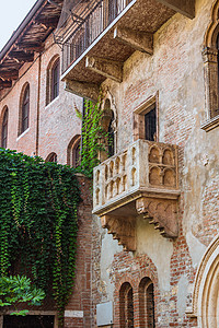 罗密欧和朱丽叶之家的Patio和阳台文化城市文学石头旅行地标景观窗户旅游房子图片