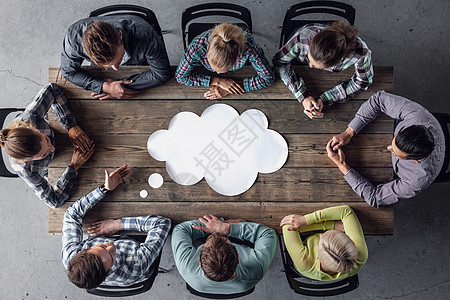 团队工作会议构想商业盒子多样性合作桌子男人风暴团体头脑白色图片
