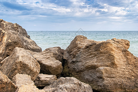 海边的石头场景海景海洋风景岩石海岸黑色海岸线天空海浪图片