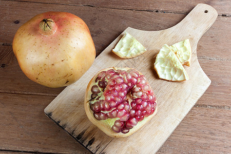 水果切除素食者石榴食物热带甜点粉色饮食红色营养图片