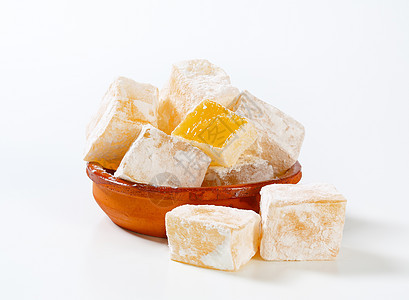 果冻果冻立方体希腊土耳其喜悦甜点糖果明胶正方形美味乳香涂层糖粉美食食物图片