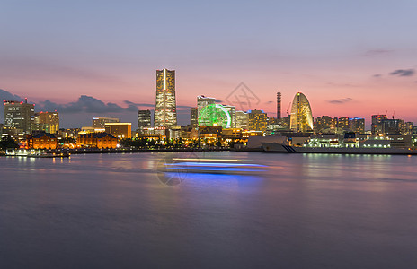 横滨城市日落天空市中心公园场景建筑学商业摩天大楼港口图片