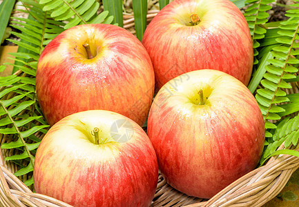 红苹果水果红色营养饮食食物图片