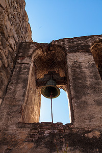 圣胡安卡皮斯特拉诺钟祝福宗教历史性钟声石头教堂传教士悬崖废墟燕子图片