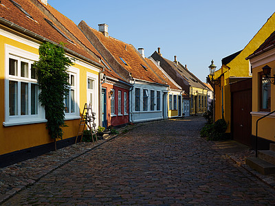 丹麦传统古老的装饰风格丹麦房子家园Denma文化入口财产村庄住宅建筑旅行历史天空遗产图片