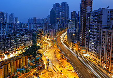 晚上在市中心的香港城市街道车站运输速度运动电车小时时间踪迹图片