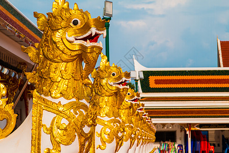 泰国泰国 Wat Pra的雕塑龙寺庙建筑学蓝色旅行教会艺术文化宗教传统密友图片