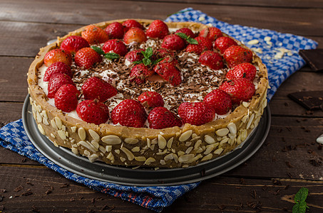 夏季草莓芝士蛋糕甜点面包烹饪糕点蓝色巧克力盘子婚礼坚果生日图片