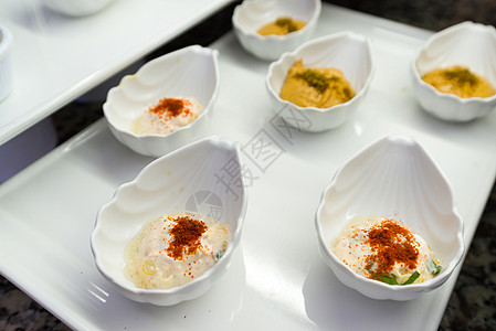 巴菲特是桌上的沙拉酒店庆典团体食物美食蔬菜烹饪用餐饮食派对图片