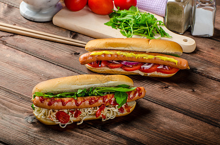 红色热狗的变异食物包子美食小吃辣椒午餐脂肪洋葱面包面条图片