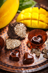 心形巧克力奶油糖果甜点黑色美食食物奢华棕色可可创造力图片
