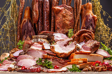各种熏猪肉食物猪蹄香肠熏肉火腿作品产品关节美食香料图片