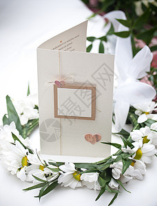 结婚证卡奢华盘子刀具庆典装饰花朵婚姻风格餐巾服务图片