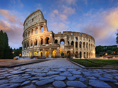 黄昏时在罗马的巨集图片