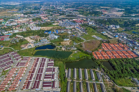 工业园地和住宅区开发及住宅区车道街道财产国家全景房屋天空土地家园蓝色图片