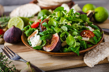 Fig 生菜沙拉饮食蔬菜盘子用餐营养水果午餐生物食物蜂蜜图片