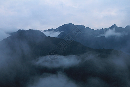 厄瓜多尔靠近厄瓜多尔的山岳 近图片