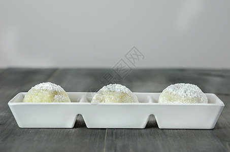 日式日本甜点黑色传统盘子年糕营养食物面包白色文化美食图片