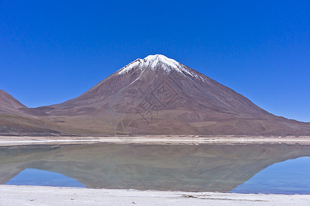 Altiplano湖 玻利维亚 南美洲海拔反射拉丁蓝色火山高原天空湖泊沙漠山脉图片