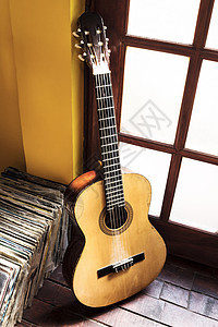 旧的尘土吉他遗产装饰风俗手工木头材料静物民间硬件风格图片
