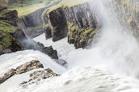 Gullfoss 瀑布  冰岛  细节粉末力量土地地标薄雾蓝色彩虹峡谷天空流动背景图片