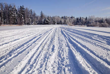 雪上轨道汽车曲线滑雪痕迹运动车辆卡车牵引力森林车轮图片