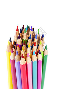白色背景的彩色蜡笔 关上铅笔橙子蓝色紫色红色调色板颜色活力条纹黄色图片