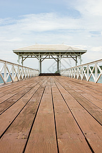 阿萨当大桥皮尔 康布里Koh Sichang旅游木头码头阳光海滩历史蓝天晴天白色天空图片