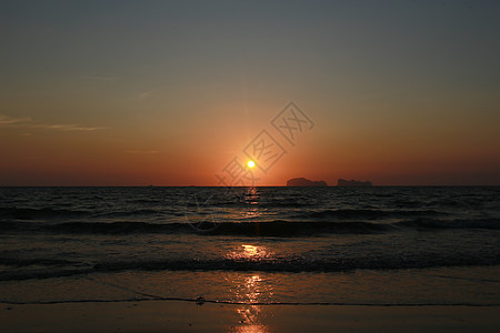 TrangThail的Palian岛Koh Sukoorn岛日落和海滩海岸线天蓝色阳光晴天日光天气地平线气候天空太阳图片