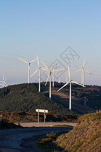 叶风发电机涡轮活力技术电机白色旋转螺旋桨力量绿色爬坡图片