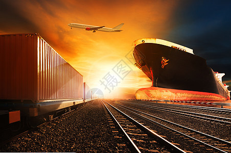 集装箱列车 商船和货轮运输港货运飞机图片