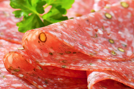 绿辣椒沙拉米肉制品青椒猪肉冷盘画幅食物图片