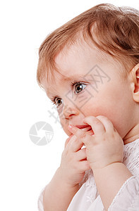 吸手指的女孩拇指伤害女性白色婴儿金发牙齿孩子儿童眼睛图片