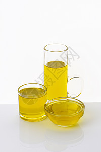 橄榄油器皿液体美食黄色玻璃玻璃杯静物食物图片