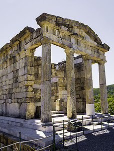 古希腊城市希腊佩罗蓬涅斯Messinia的废墟柱子旅游艺术历史性建筑学建筑旅行古董文明遗产图片