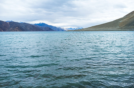 庞湖湖自然景观岩石石头地区旅行天空目的地图片