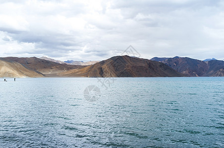 庞湖湖岩石天空旅行自然景观石头目的地地区图片