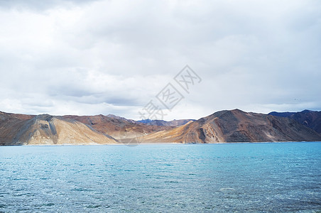 庞湖湖目的地自然景观旅行天空地区岩石石头图片