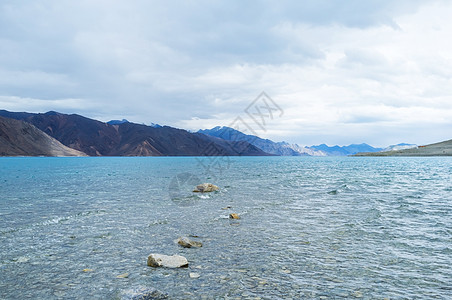 庞湖湖天空地区自然景观旅行岩石石头目的地图片