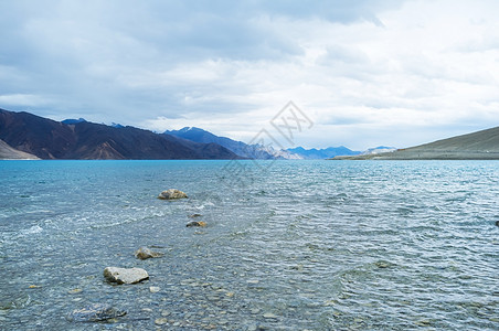 庞湖湖天空地区石头自然景观岩石旅行目的地图片