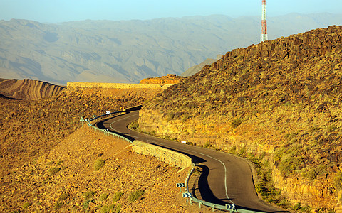 美丽的摩洛哥山路道路图片