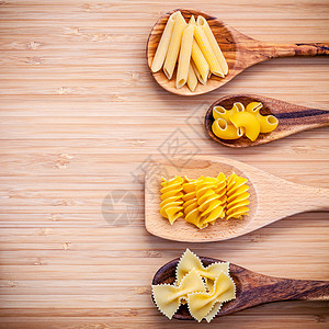 意大利食品概念和菜单设计 各种意大利面食小麦面条团体食物美食午餐糖类食谱刀具厨房图片