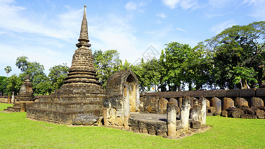 Sukhothai寺庙世界遗产中的塔塔图片